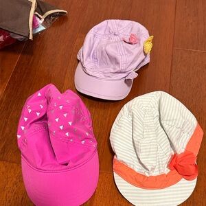 Girls hat 3T and up